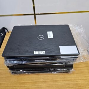 Dell Latitude 7300 13.3" FHD –Intel Core i5 8th Gen| 8GB RAM | 256GB SSD | Intel UHD 620 Graphics |Backlit Keyboard|Windows 11 Pro| Includes Charger