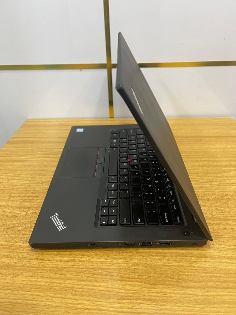 Lenovo ThinkPad T460 14" FHD–Intel Core i5 6th Gen|8GB RAM|256GB SSD|Intel HD 520|Backlit Keyboard|Windows 11| Includes Charger - Image 3