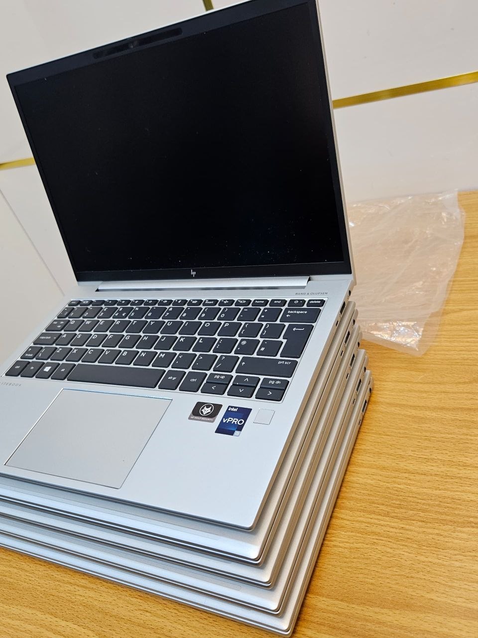 HP EliteBook 830 G9 13.3" FHD –Intel Core i5 12th Gen |16GB RAM | 256GB SSD| Intel Iris Xe Graphics |Backlit Keyboard | Includes Charger - Image 3