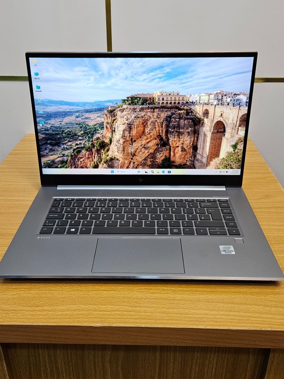 HP ZBook Create G7 15.6" FHD– Intel Core i9 10th Gen | 32GB RAM | 512GB SSD | NVIDIA RTX 2070 8GB GDDR6 | Backlit Keyboard| Includes Charger - Image 5