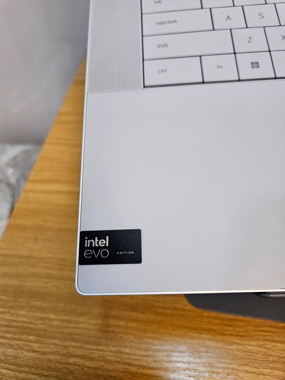 Dell XPS 16 9640 –Intel Core Ultra 9 15th Gen | 32GB RAM | 1TB SSD | NVIDIA RTX 4060 8GB | Touch Bar | Backlit Keyboard | Includes Charger - Image 6