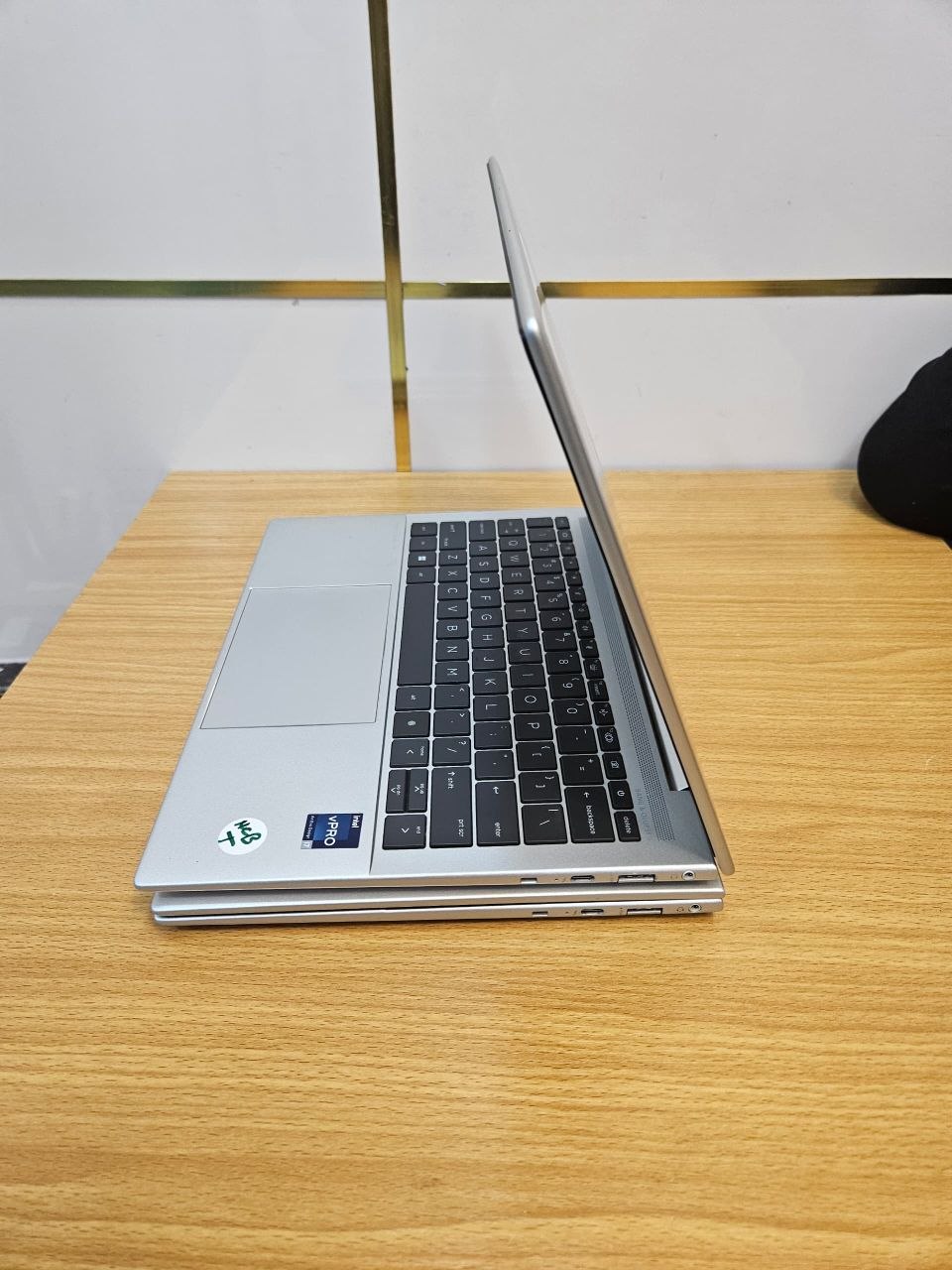 HP Elite Dragonfly G3 13.5" FHD+ Touchscreen Laptop – Intel Core i7 12th Gen | 32GB RAM | 512GB SSD | Intel Iris Xe Graphics | Backlit Keyboard |Windows 11 | Includes Charger - Image 3